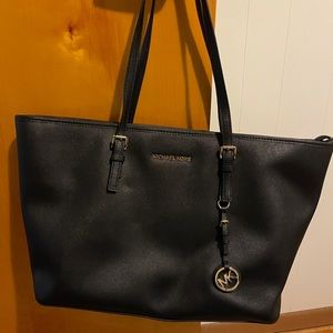 Authentic Michael Kors tote